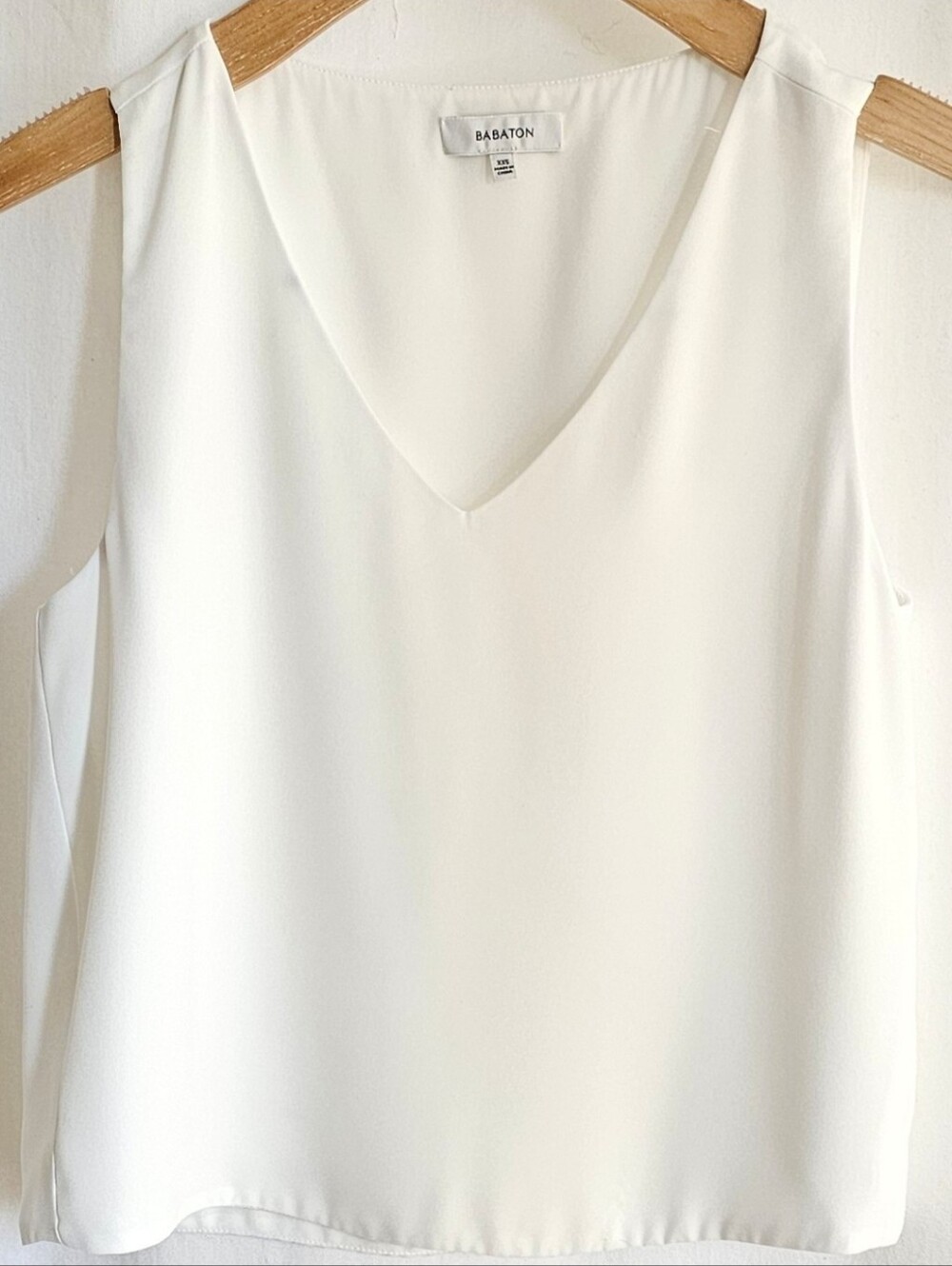 Aritzia Babaton Murphy White Sleeveless Chiffon Blouse Top - Picture 5 of 16